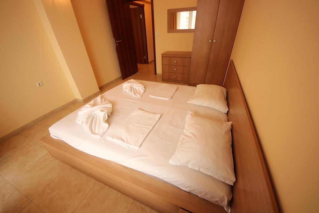 Menada Sea Regal Apartments Sunny Beach Phòng bức ảnh